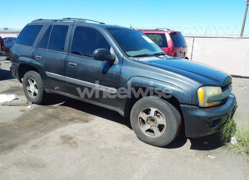 2005 Chevrolet Trailblazer LS (VIN 1GNDS13S652151815) main photo
