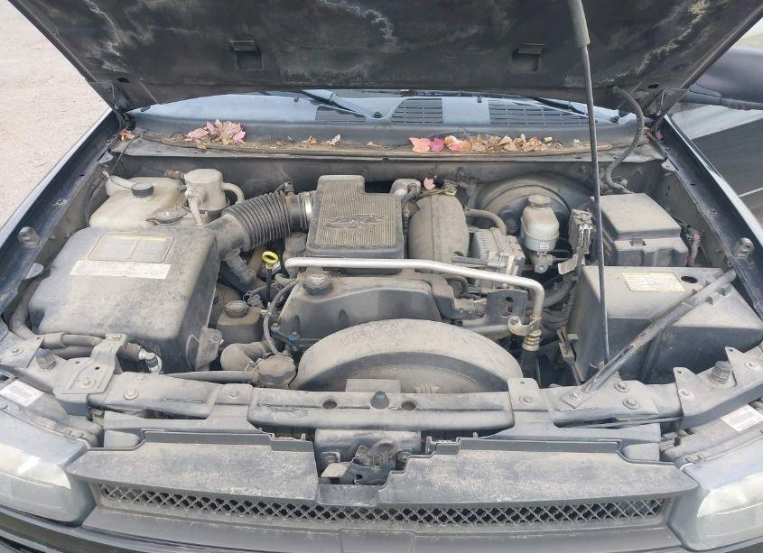 Photo 10 of 2005 Chevrolet Trailblazer LT (VIN 1GNDS13S652342425)