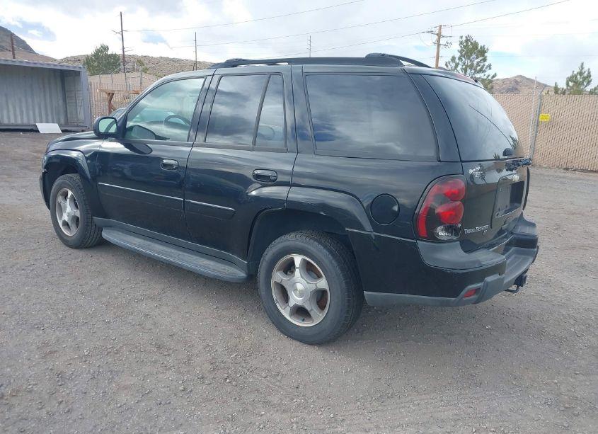 Photo 3 of 2005 Chevrolet Trailblazer LT (VIN 1GNDS13S652342425)