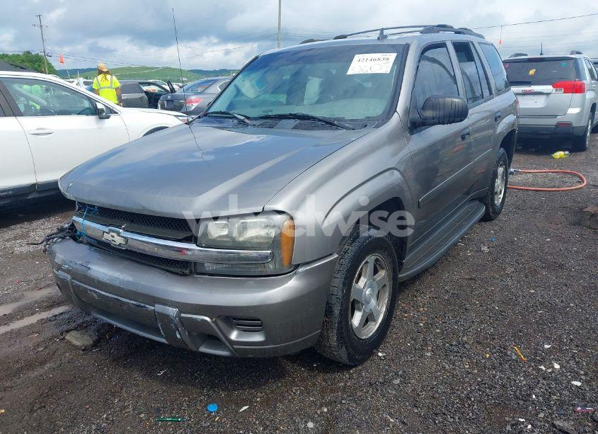 Photo 2 of 2007 Chevrolet Trailblazer LS (VIN 1GNDS13S672178094)