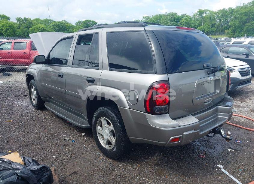 Photo 3 of 2007 Chevrolet Trailblazer LS (VIN 1GNDS13S672178094)