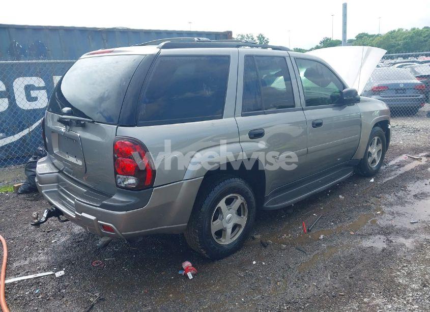 Photo 4 of 2007 Chevrolet Trailblazer LS (VIN 1GNDS13S672178094)