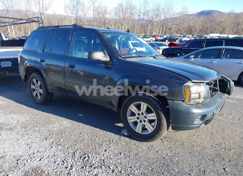 2007 Chevrolet Trailblazer LT (VIN 1GNDS13S672229335) main photo