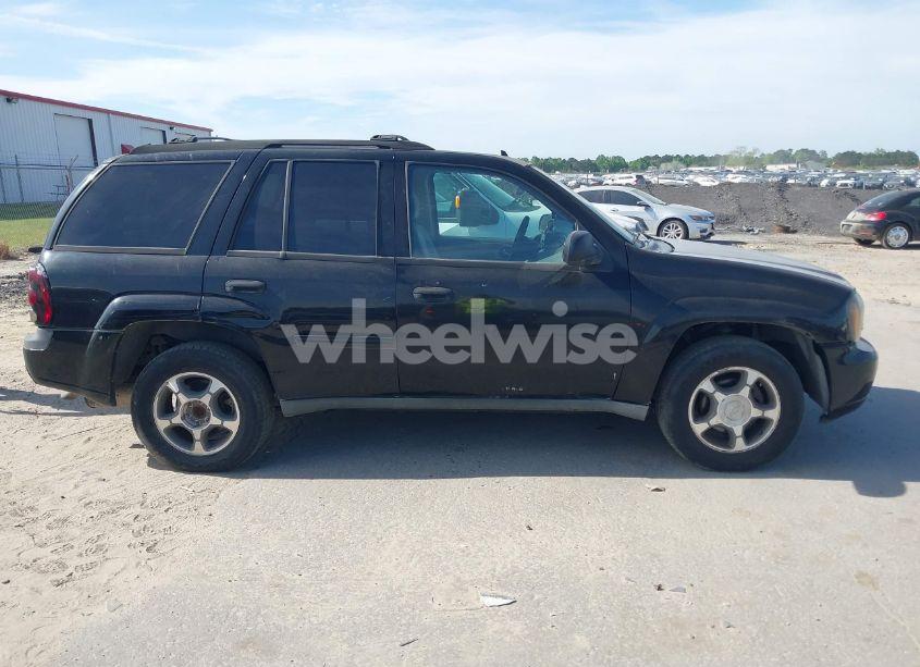 Photo 15 of 2007 Chevrolet Trailblazer LS (VIN 1GNDS13S672255756)