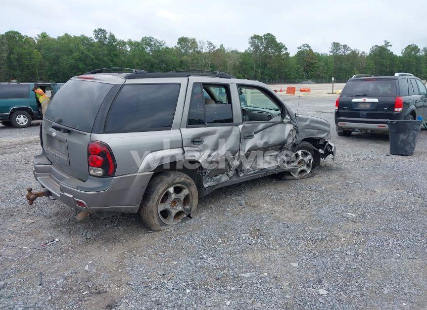 Photo 4 of 2007 Chevrolet Trailblazer LS (VIN 1GNDS13S672293536)