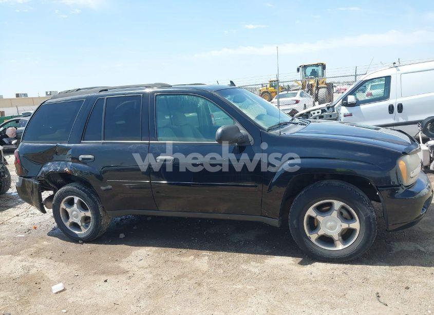 Photo 13 of 2007 Chevrolet Trailblazer LS (VIN 1GNDS13S672309699)