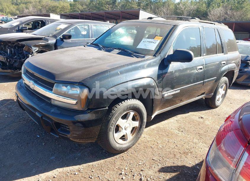 Photo 2 of 2002 Chevrolet Trailblazer LS (VIN 1GNDS13S722485458)
