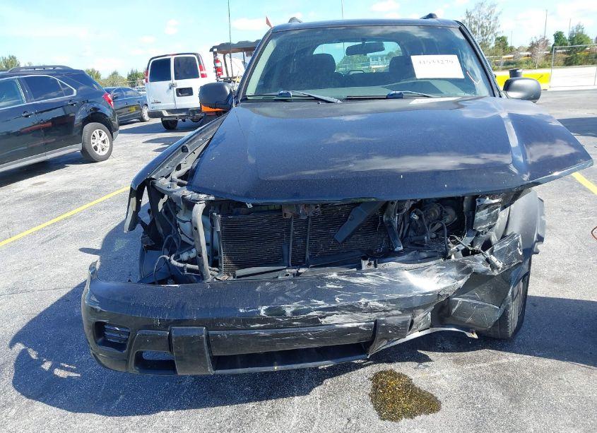 Photo 6 of 2004 Chevrolet Trailblazer LS (VIN 1GNDS13S742424002)