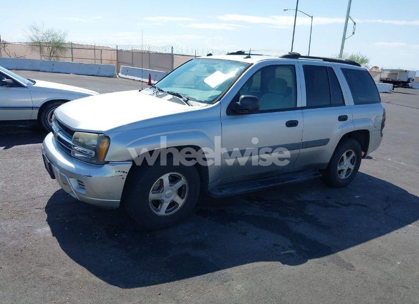 Photo 6 of 2005 Chevrolet Trailblazer LS (VIN 1GNDS13S752198075)