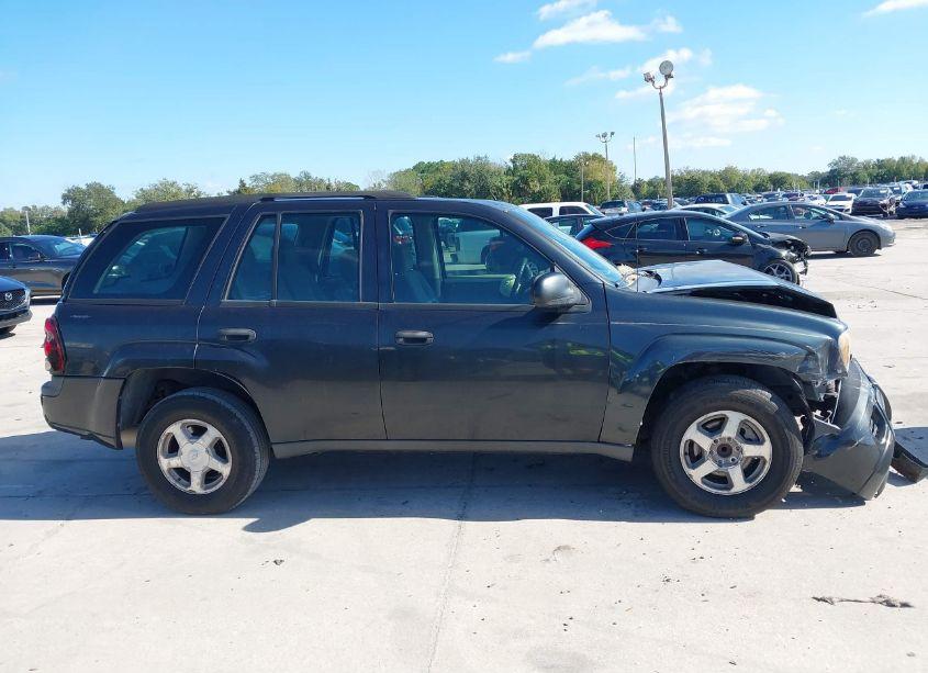 Photo 13 of 2005 Chevrolet Trailblazer LS (VIN 1GNDS13S752376180)