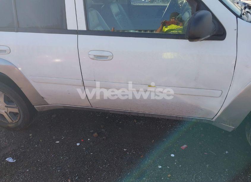 Photo 12 of 2007 Chevrolet Trailblazer LT (VIN 1GNDS13S772298230)