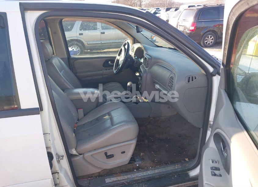 Photo 5 of 2007 Chevrolet Trailblazer LT (VIN 1GNDS13S772298230)