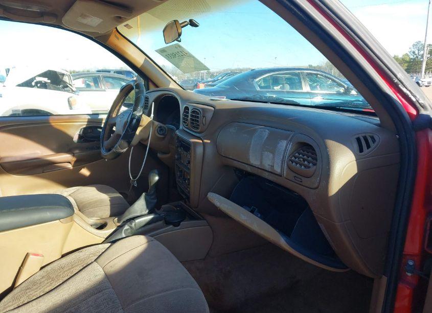 Photo 5 of 2002 Chevrolet Trailblazer (VIN 1GNDS13S822482987)