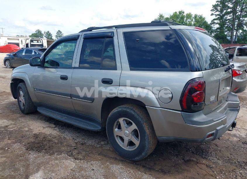 Photo 3 of 2002 Chevrolet Trailblazer LT (VIN 1GNDS13S822520430)