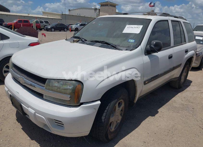 Photo 2 of 2003 Chevrolet Trailblazer LS (VIN 1GNDS13S832349180)