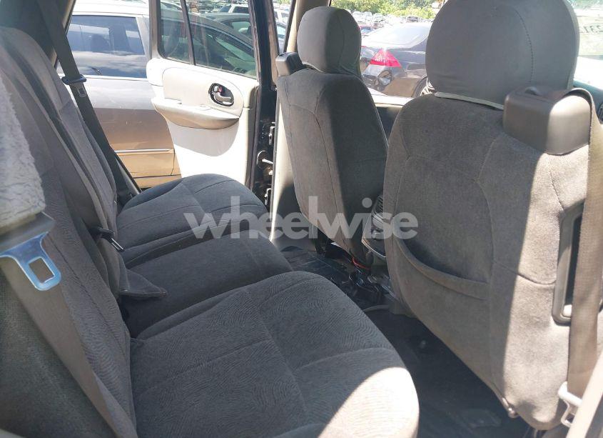 Photo 8 of 2004 Chevrolet Trailblazer LS (VIN 1GNDS13S842212600)