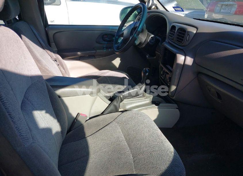 Photo 5 of 2004 Chevrolet Trailblazer LS (VIN 1GNDS13S842259013)