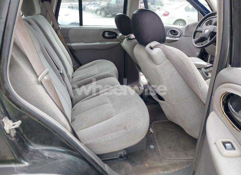 Photo 8 of 2005 Chevrolet Trailblazer LS (VIN 1GNDS13S852127810)