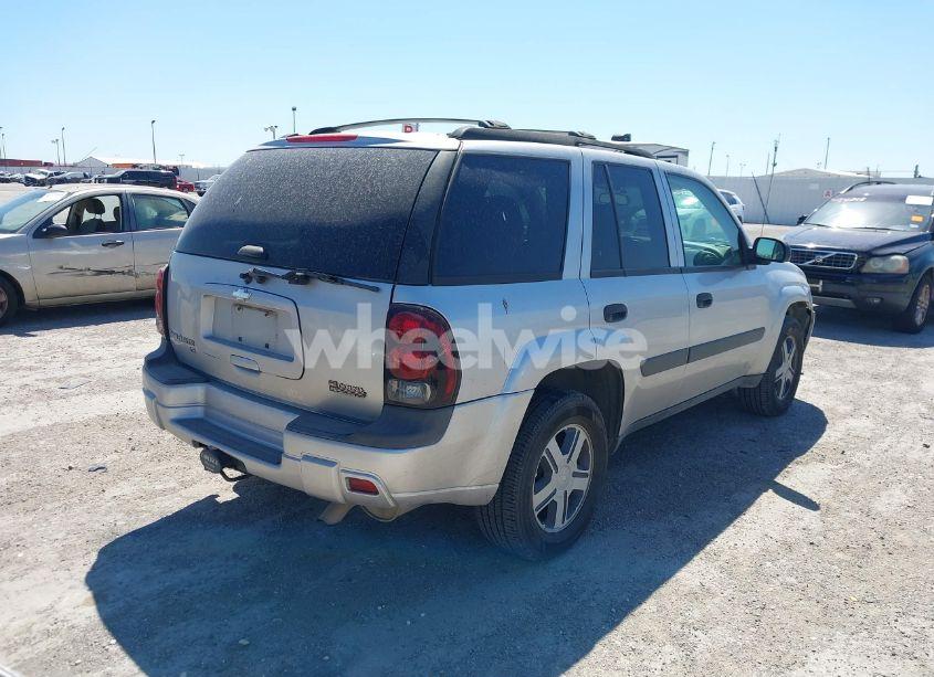Photo 4 of 2005 Chevrolet Trailblazer LS (VIN 1GNDS13S852382201)