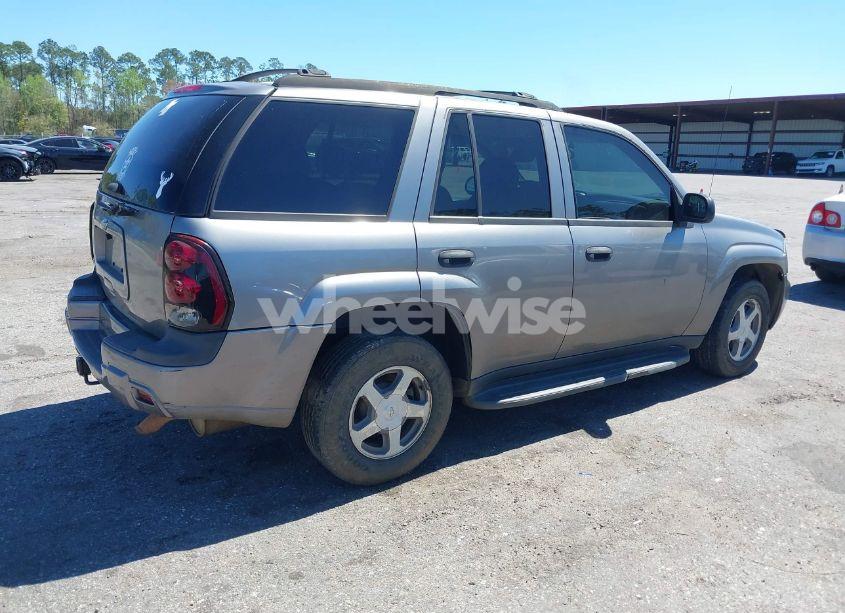 Photo 4 of 2006 Chevrolet Trailblazer LS (VIN 1GNDS13S862117862)