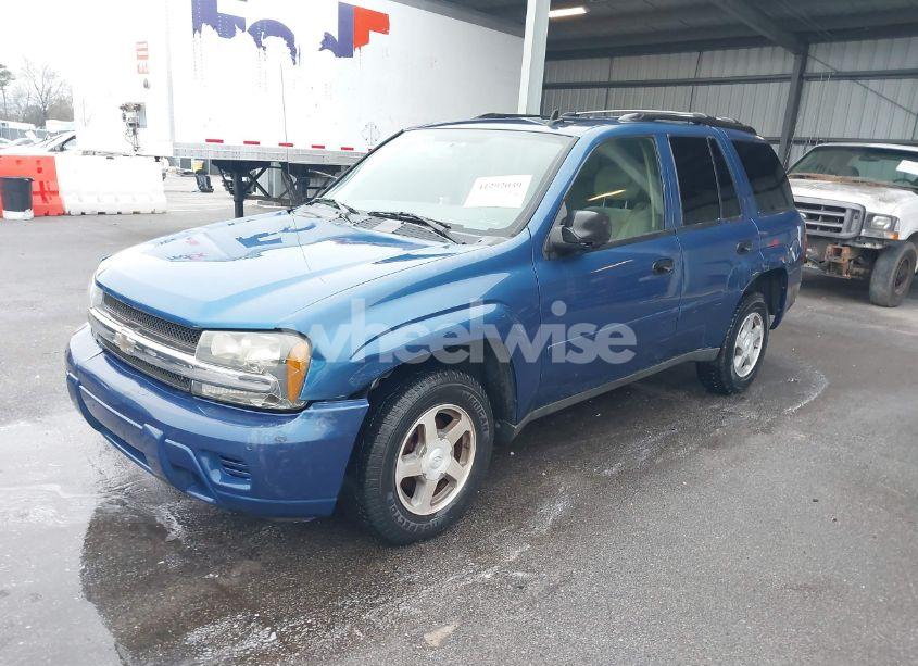 Photo 2 of 2006 Chevrolet Trailblazer LS (VIN 1GNDS13S862161697)