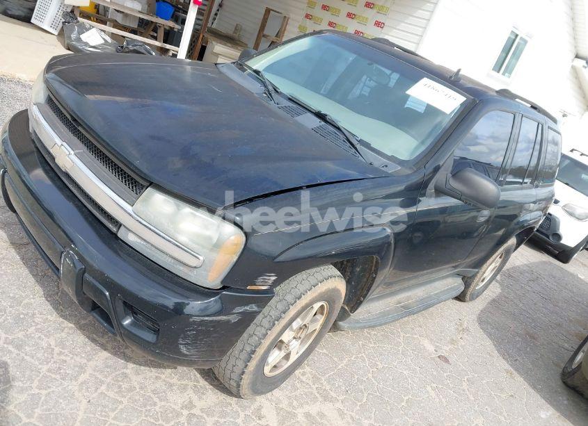 Photo 2 of 2006 Chevrolet Trailblazer LS (VIN 1GNDS13S862176443)