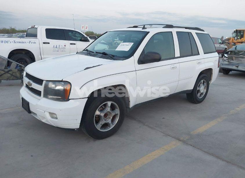 Photo 2 of 2008 Chevrolet Trailblazer LT (VIN 1GNDS13S882156793)