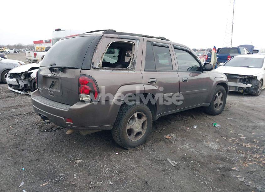 Photo 4 of 2008 Chevrolet Trailblazer LT (VIN 1GNDS13S882224767)