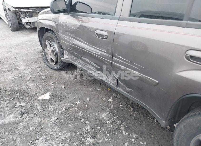 Photo 6 of 2008 Chevrolet Trailblazer LT (VIN 1GNDS13S882224767)