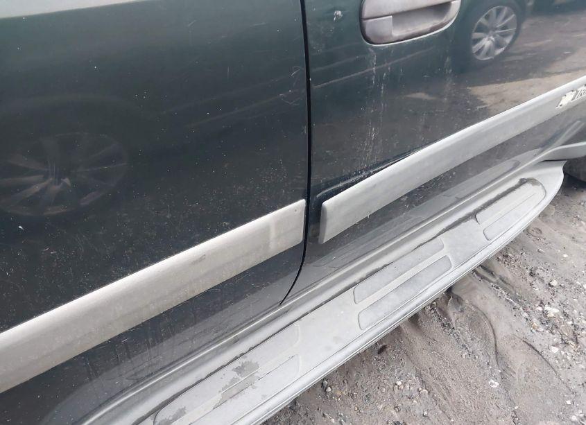 Photo 6 of 2003 Chevrolet Trailblazer LS (VIN 1GNDS13S932334980)