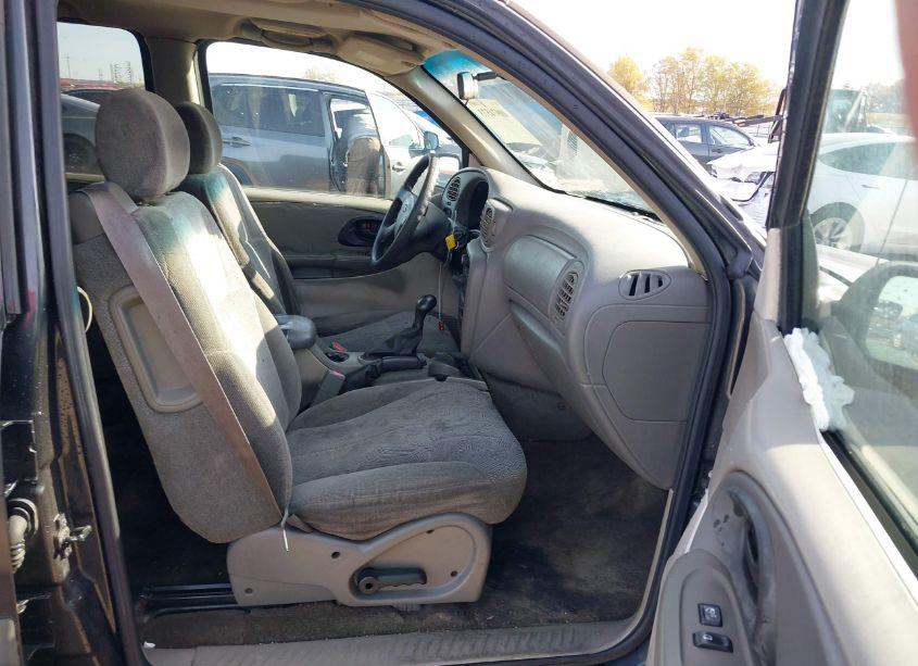 Photo 5 of 2004 Chevrolet Trailblazer LS (VIN 1GNDS13S942116295)