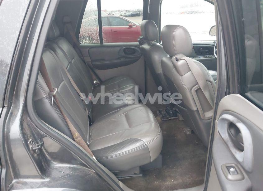 Photo 8 of 2004 Chevrolet Trailblazer LT (VIN 1GNDS13S942196875)