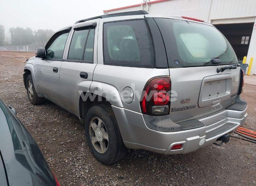 Photo 3 of 2004 Chevrolet Trailblazer LS (VIN 1GNDS13S942425412)