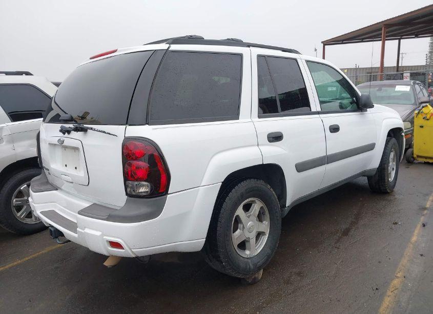 Photo 4 of 2005 Chevrolet Trailblazer LS (VIN 1GNDS13S952240908)