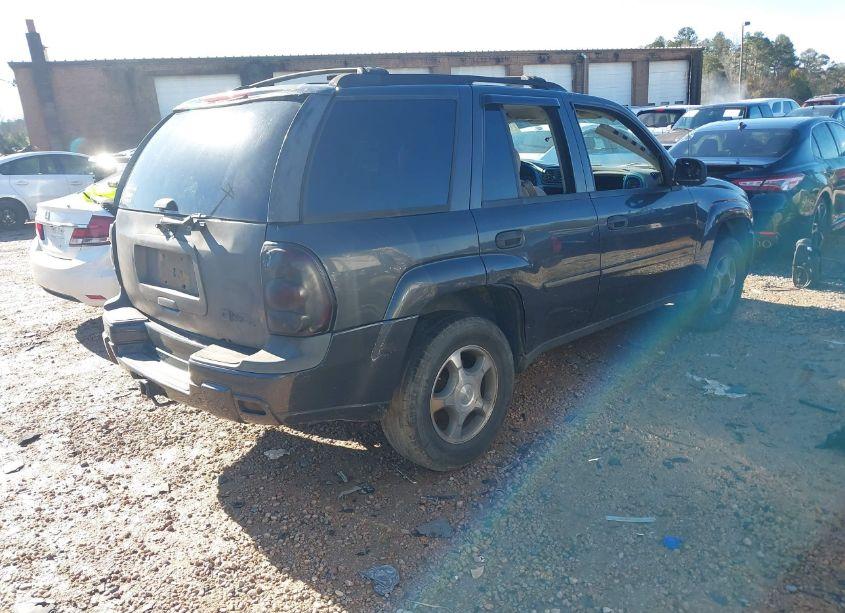 Photo 4 of 2007 Chevrolet Trailblazer LS (VIN 1GNDS13S972191678)
