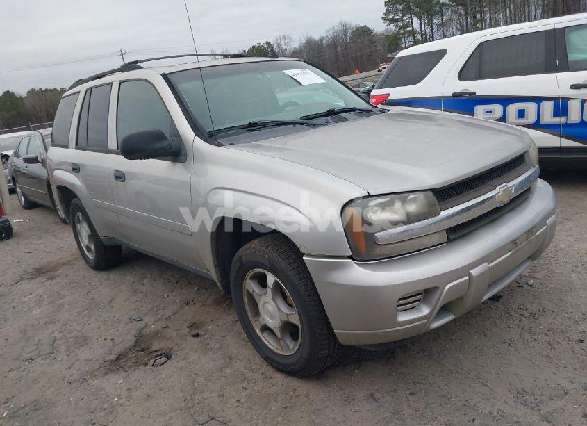 2007 Chevrolet Trailblazer LS (VIN 1GNDS13S972300480) main photo