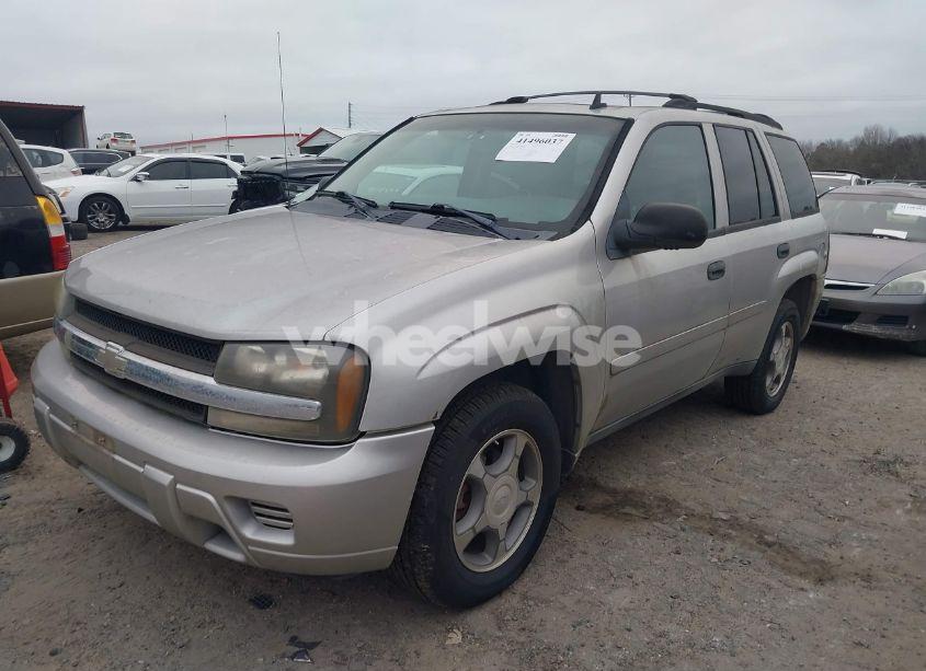 Photo 2 of 2007 Chevrolet Trailblazer LS (VIN 1GNDS13S972300480)