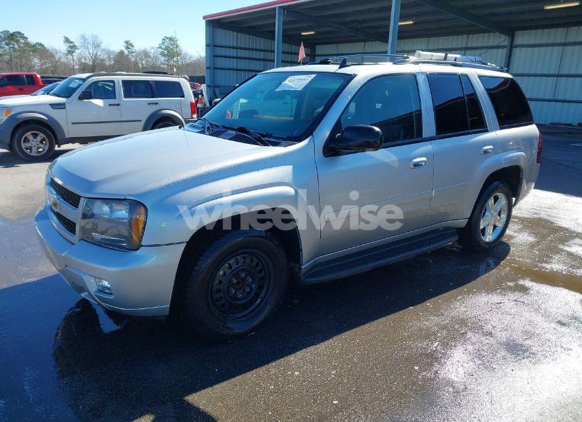 Photo 2 of 2008 Chevrolet Trailblazer LT (VIN 1GNDS13S982258135)