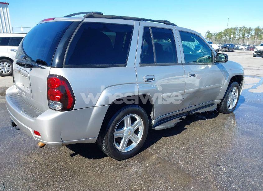 Photo 4 of 2008 Chevrolet Trailblazer LT (VIN 1GNDS13S982258135)