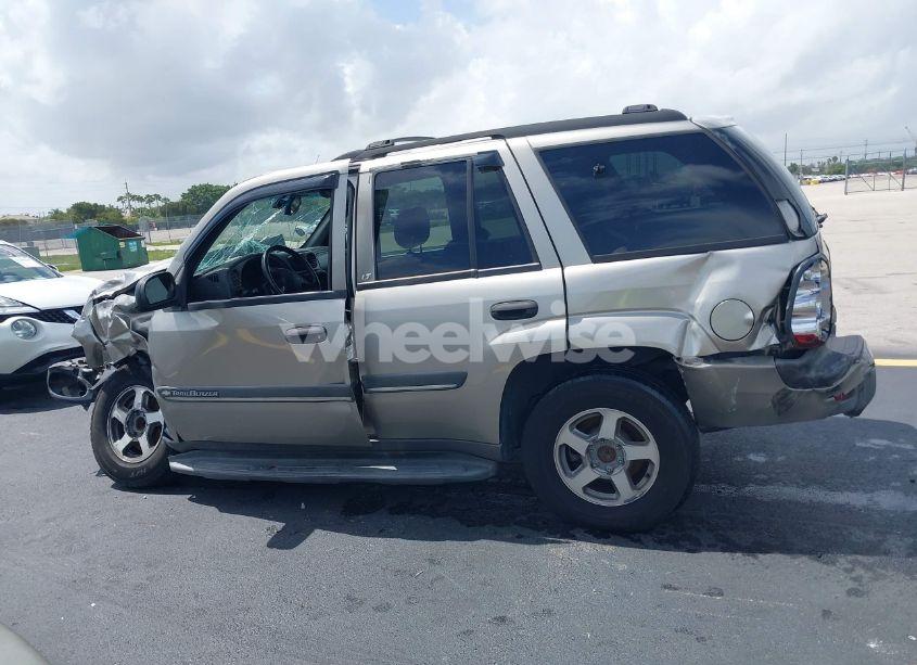 Photo 14 of 2002 Chevrolet Trailblazer LT (VIN 1GNDS13SX22471800)