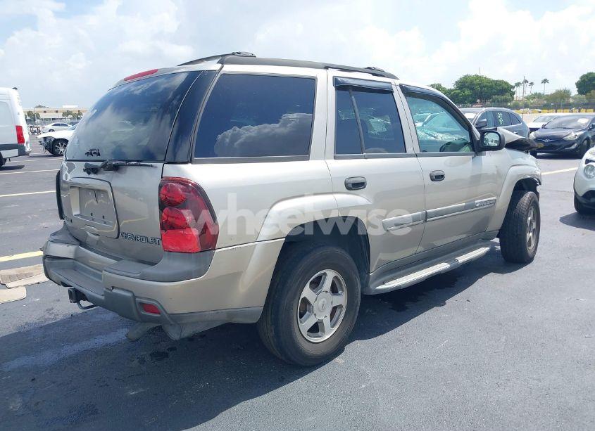 Photo 4 of 2002 Chevrolet Trailblazer LT (VIN 1GNDS13SX22471800)
