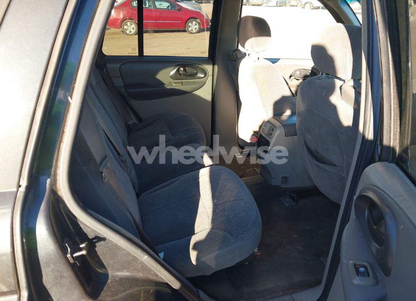 Photo 8 of 2003 Chevrolet Trailblazer LT (VIN 1GNDS13SX32251607)