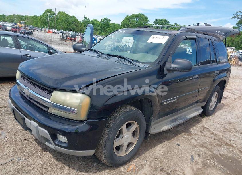 Photo 2 of 2003 Chevrolet Trailblazer LT (VIN 1GNDS13SX32286650)