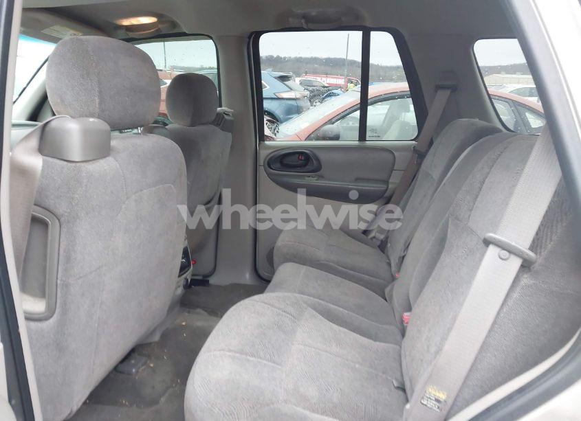 Photo 8 of 2004 Chevrolet Trailblazer LS (VIN 1GNDS13SX42246635)