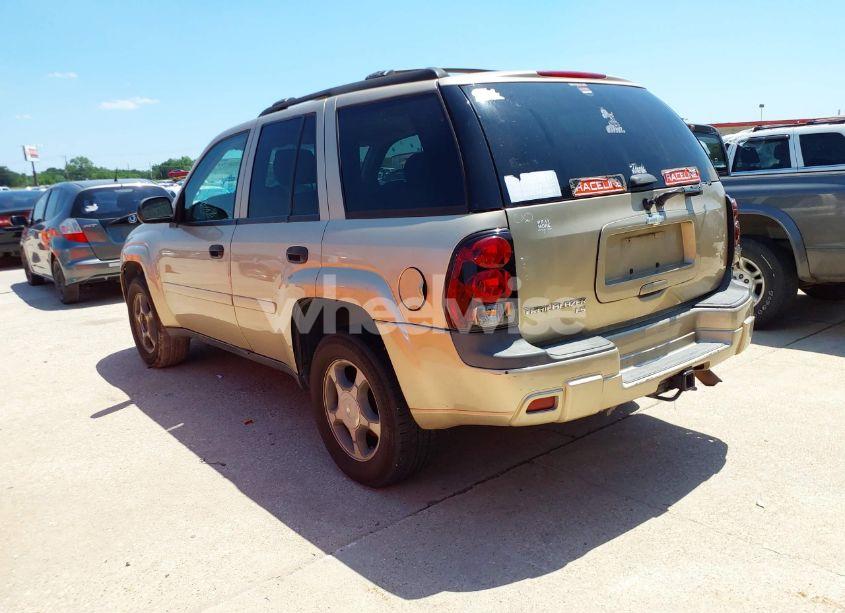 Photo 3 of 2006 Chevrolet Trailblazer LS (VIN 1GNDS13SX62350822)