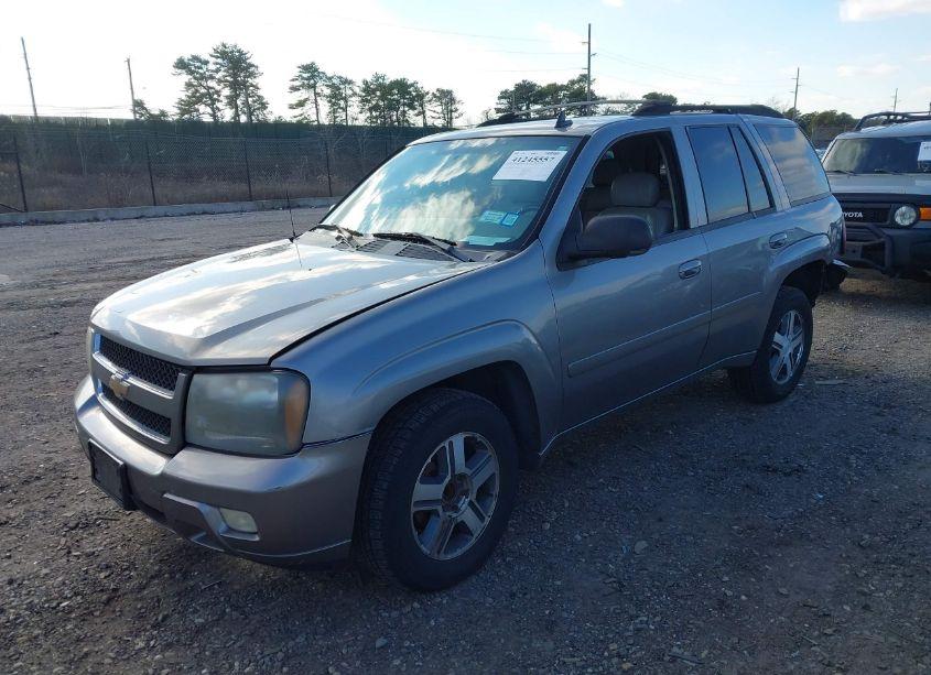 Photo 2 of 2007 Chevrolet Trailblazer LT (VIN 1GNDS13SX72253203)