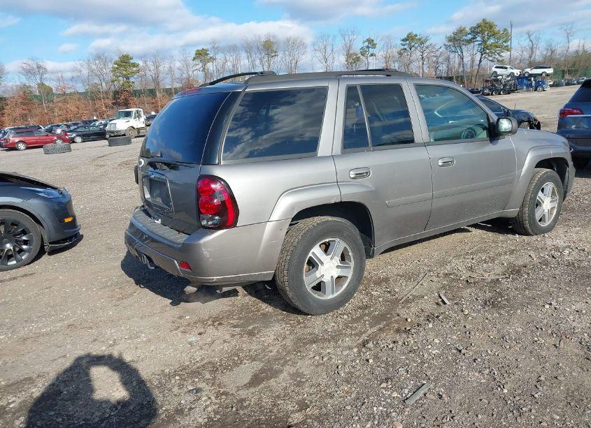 Photo 4 of 2007 Chevrolet Trailblazer LT (VIN 1GNDS13SX72253203)
