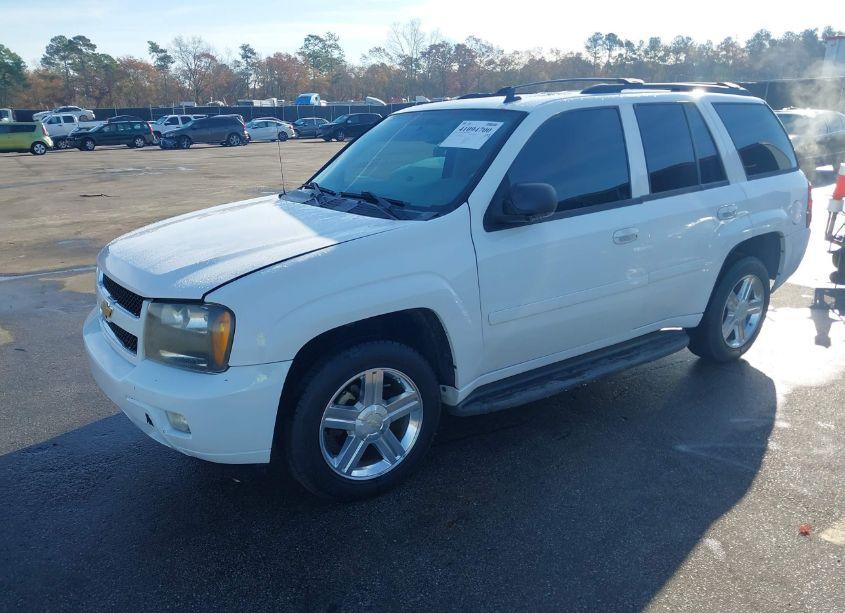 Photo 2 of 2008 Chevrolet Trailblazer LT (VIN 1GNDS13SX82127408)