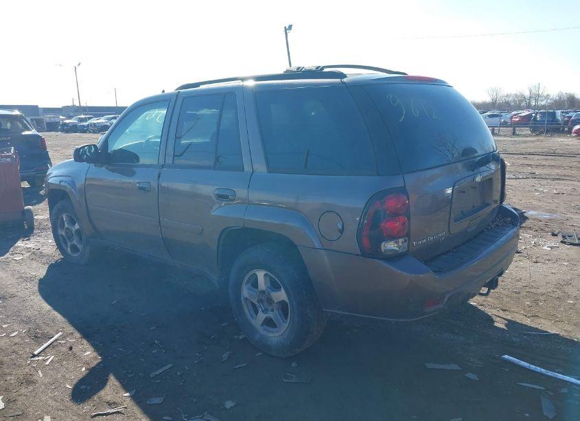 Photo 3 of 2008 Chevrolet Trailblazer LT (VIN 1GNDS13SX82239612)