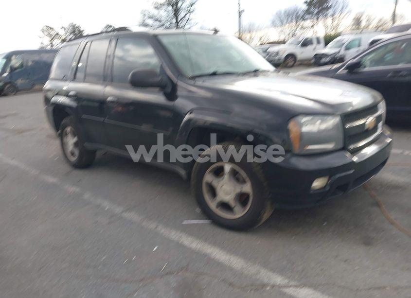 2009 Chevrolet Trailblazer LT (VIN 1GNDS33S192100546) main photo